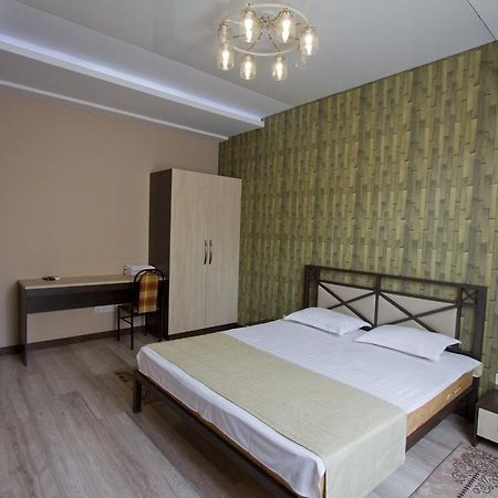 Center Hotel ビシュケク エクステリア 写真