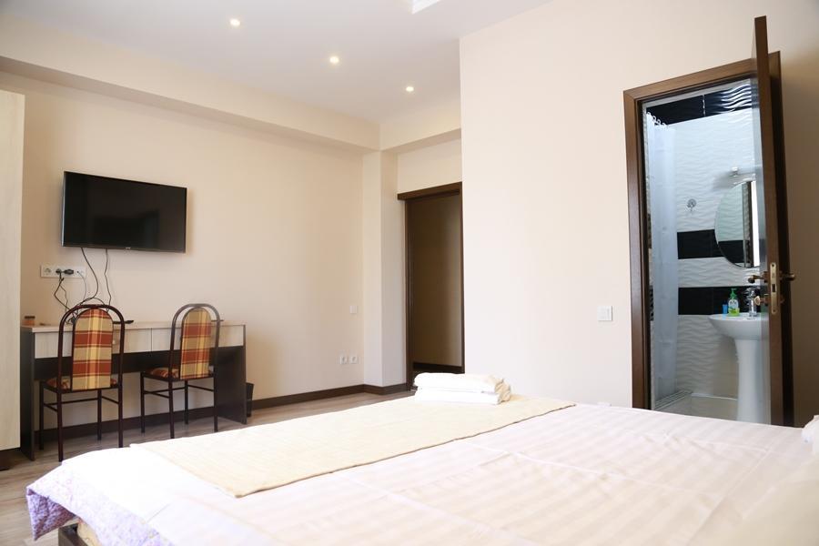 Center Hotel ビシュケク エクステリア 写真